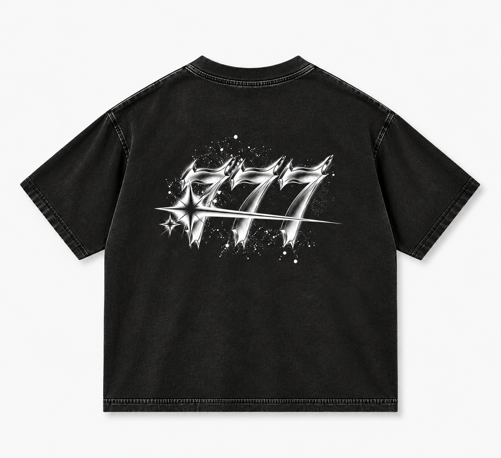 T-shirt Boxy Fit "Luck appears where faith is"
